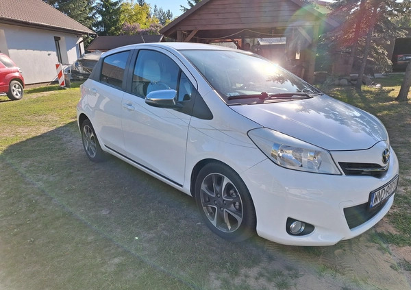 Toyota Yaris cena 37500 przebieg: 150838, rok produkcji 2013 z Krynki małe 79